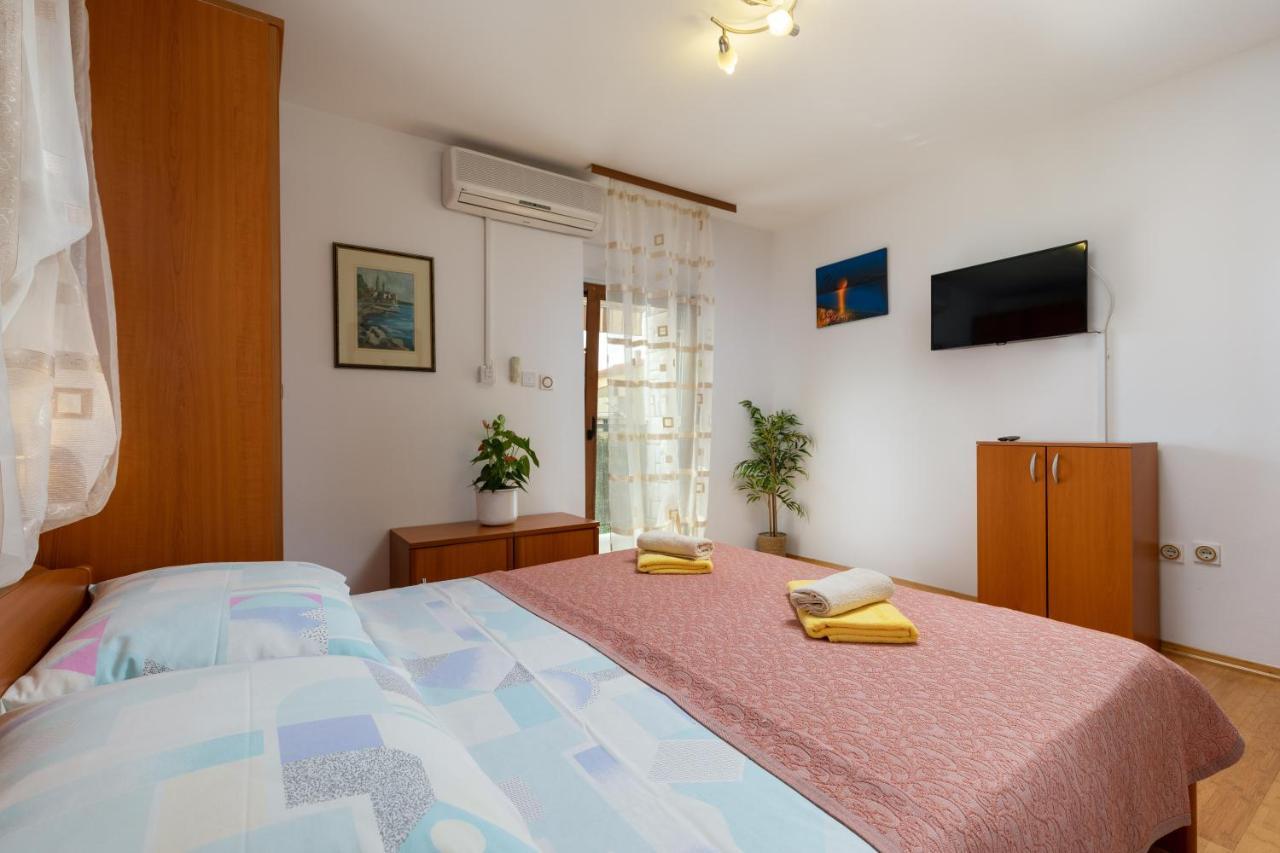 Apartments Kristina Rovinj Exterior photo